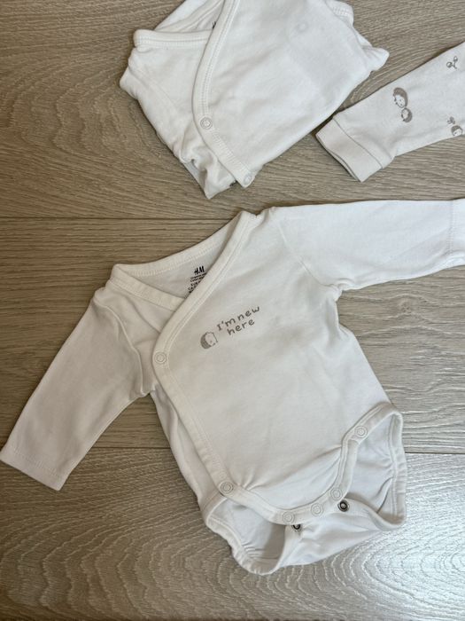 Лот бебешки дрехи H&M 50 см.