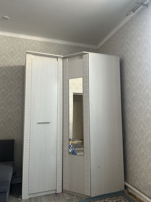 Шкаф почти новый