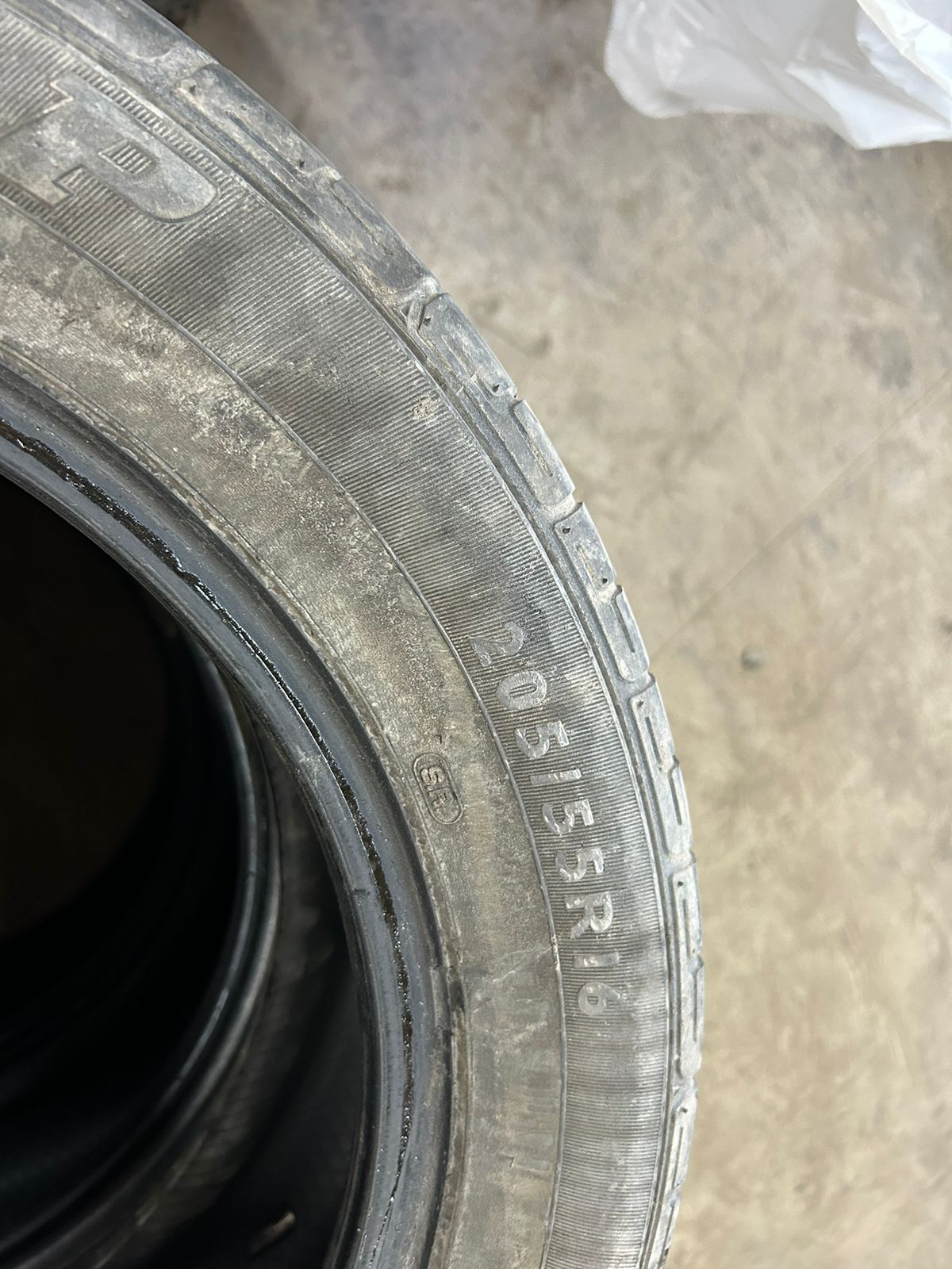 Продам летние шины Dunlop 205, 55, 16