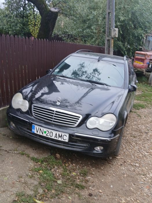 Vand Mercedes C220