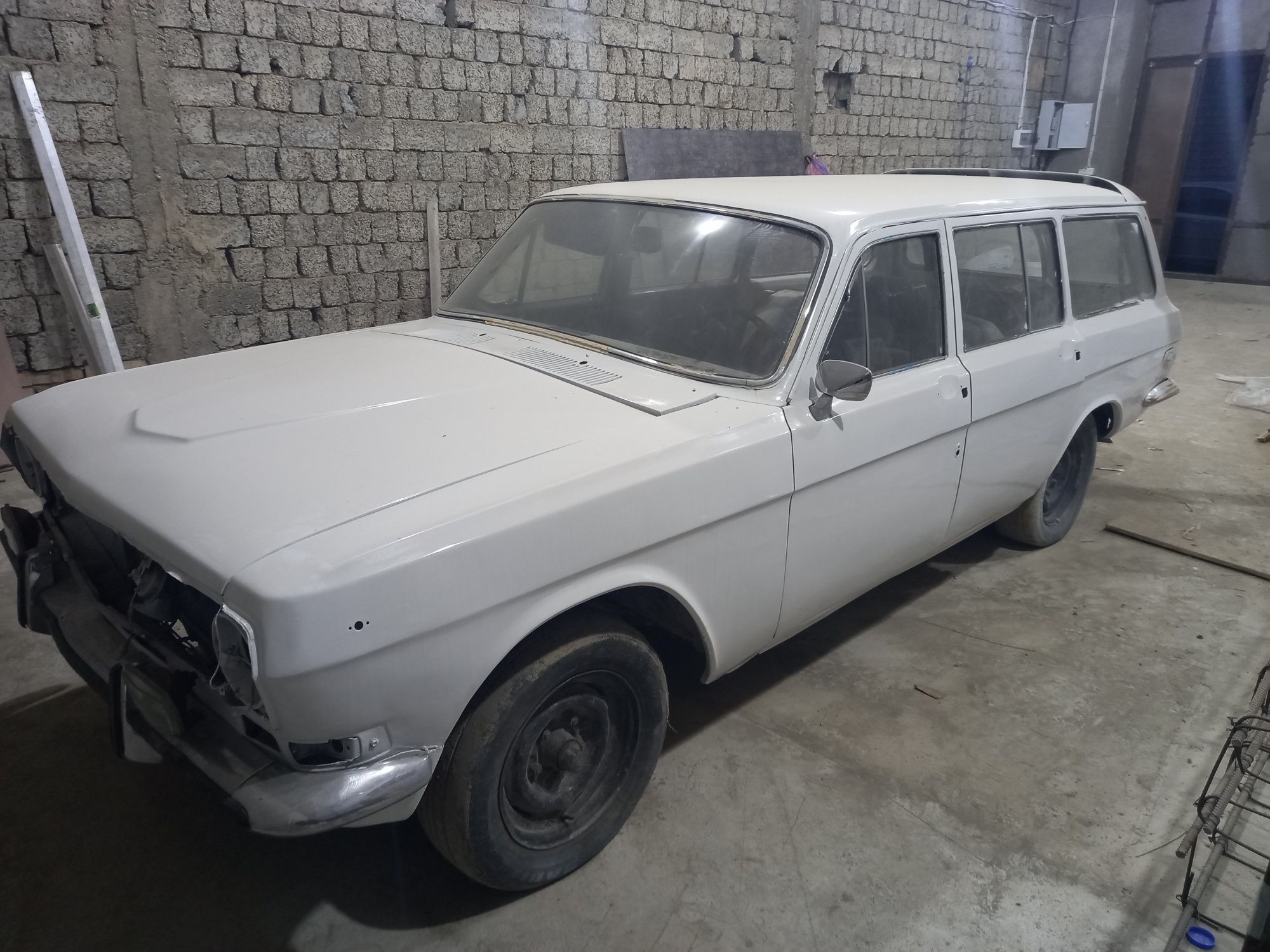 2402 Volga universal metan