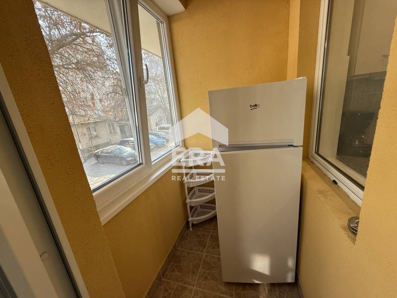 Дава се под наем Двустаен апартамент в Варна, Лятно кино Тракия - 70 кв.м за 460 € - Снимка #2