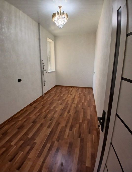 7-mikda 1 xonalik uy sotiladi