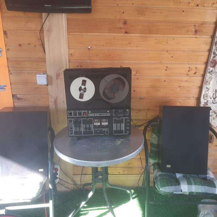 Vand magnetofon Tesla B 115 cu 2 boxe de 50w si 15 benzi