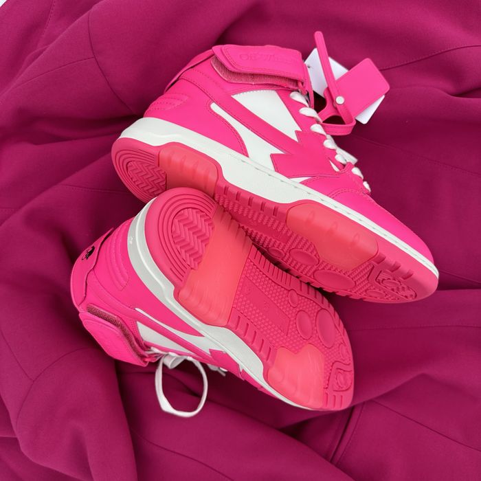 Off-White Out Of Office White Fuchsia Roz