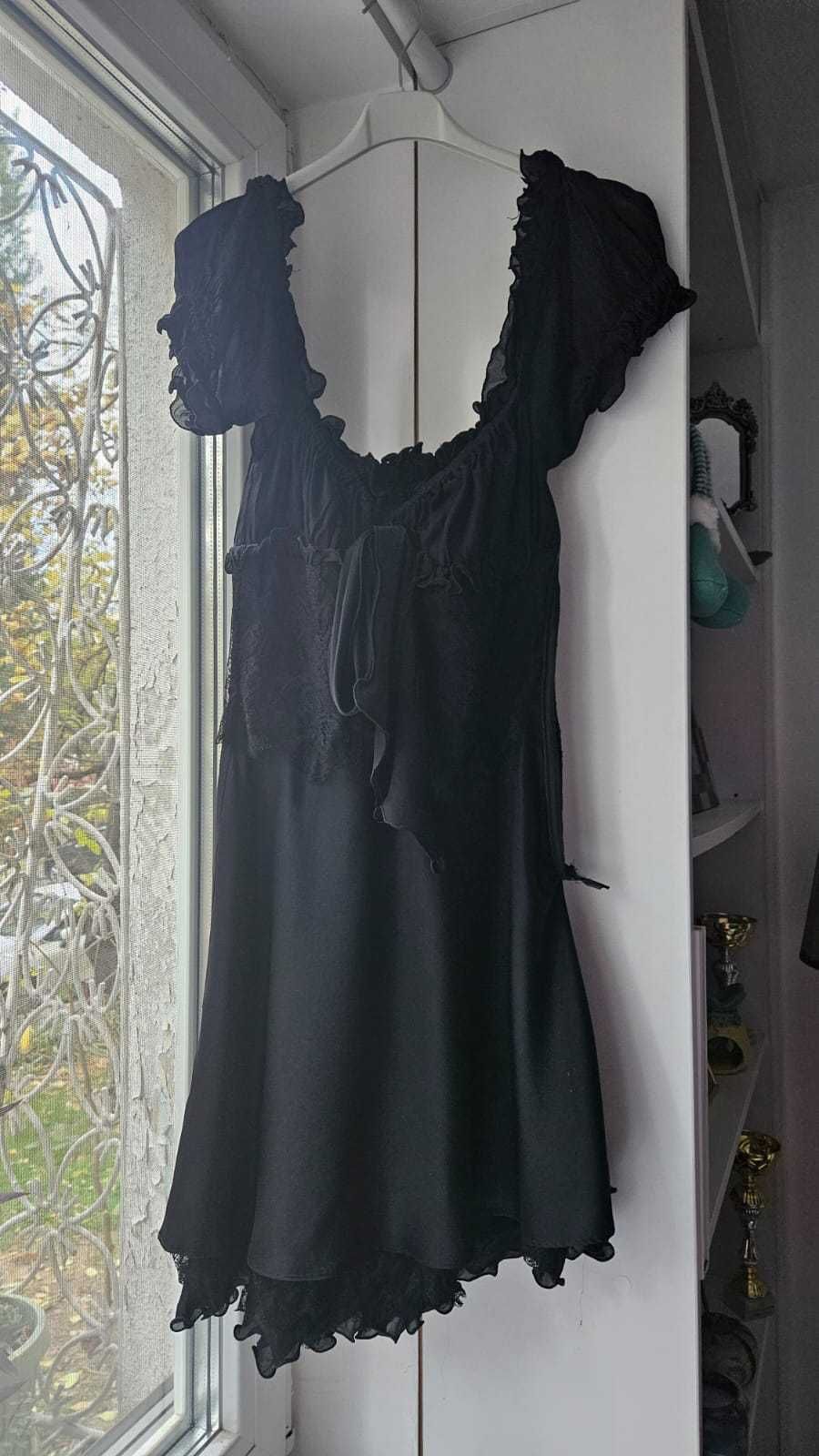Rochie Moschino din mătase cu aplicații din dantelă - Măr. XS, neagră