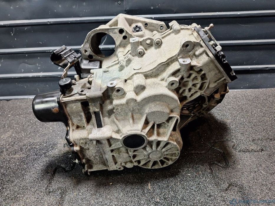 Carcasa cutie de viteze DSG DQ200 LST 1.6 TDi CAYC 77KW|105HP VOLKSWAGEN GOLF  VI Variant (AJ5) [ 2009 - 2014 ]