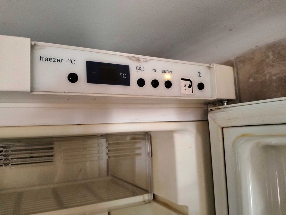 Combina frigorifica Bosh , stare buna.