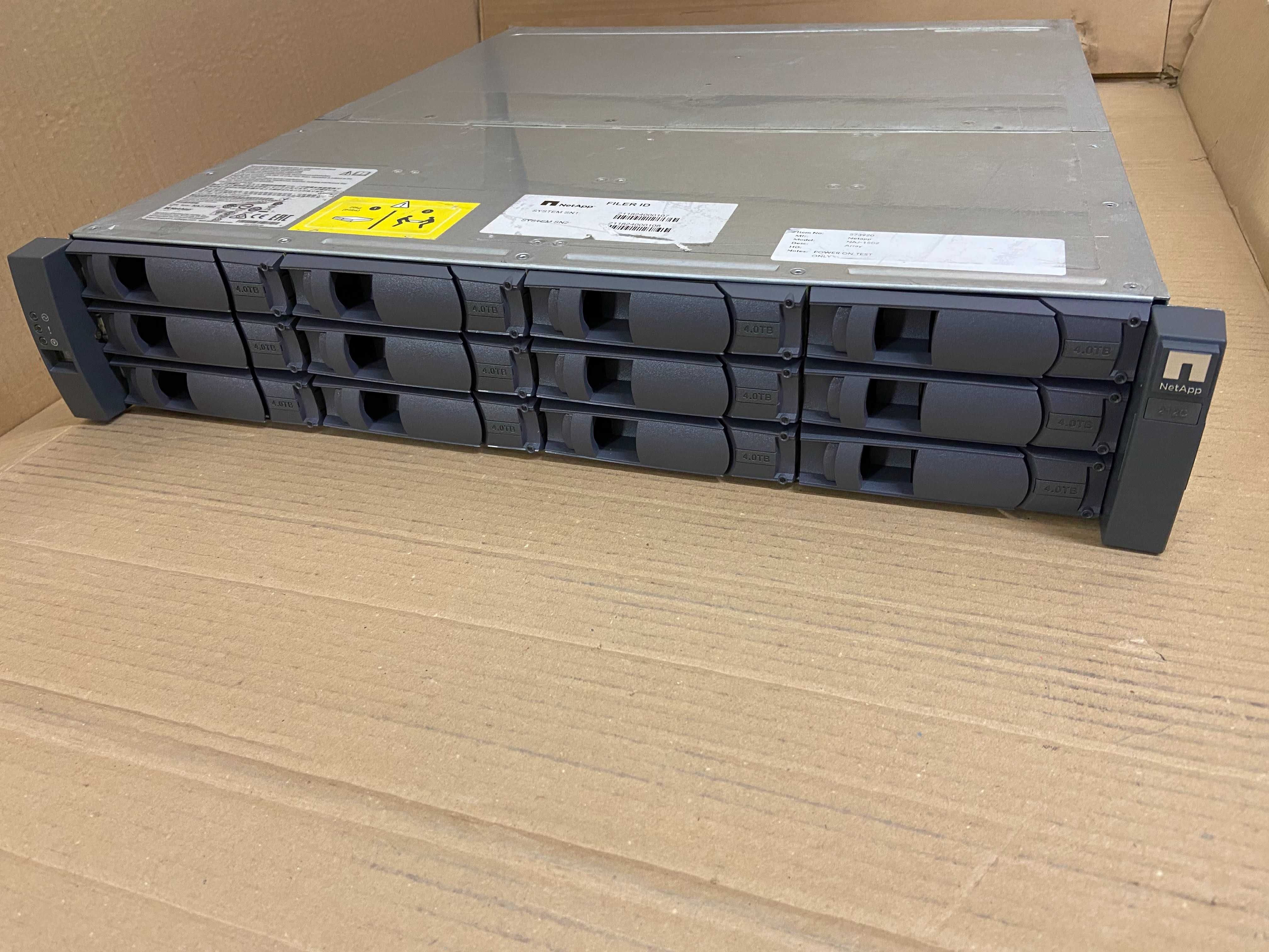 Сторидж NetApp FAS2620 12 x 3.5" SAS SATA, 10GbE iSCSI FC