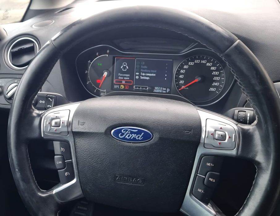 Ford S-max automată