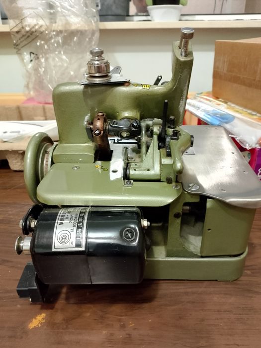 Продавам триконечен оверлог