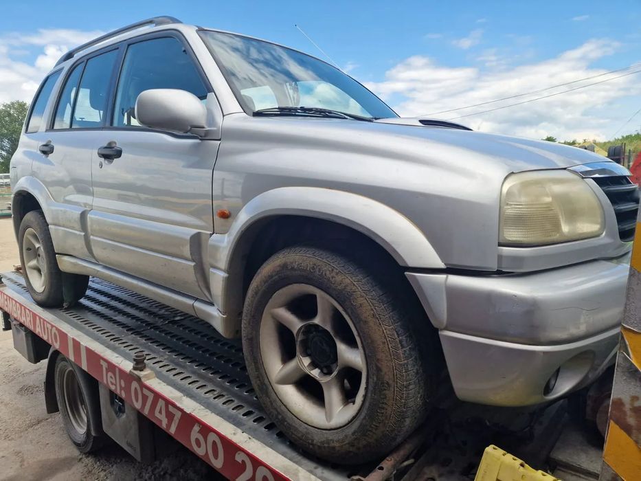 Dezmembram Suzuki Grand Vitara 4x4, an 2003, 2.0 HDI, cutie manuala