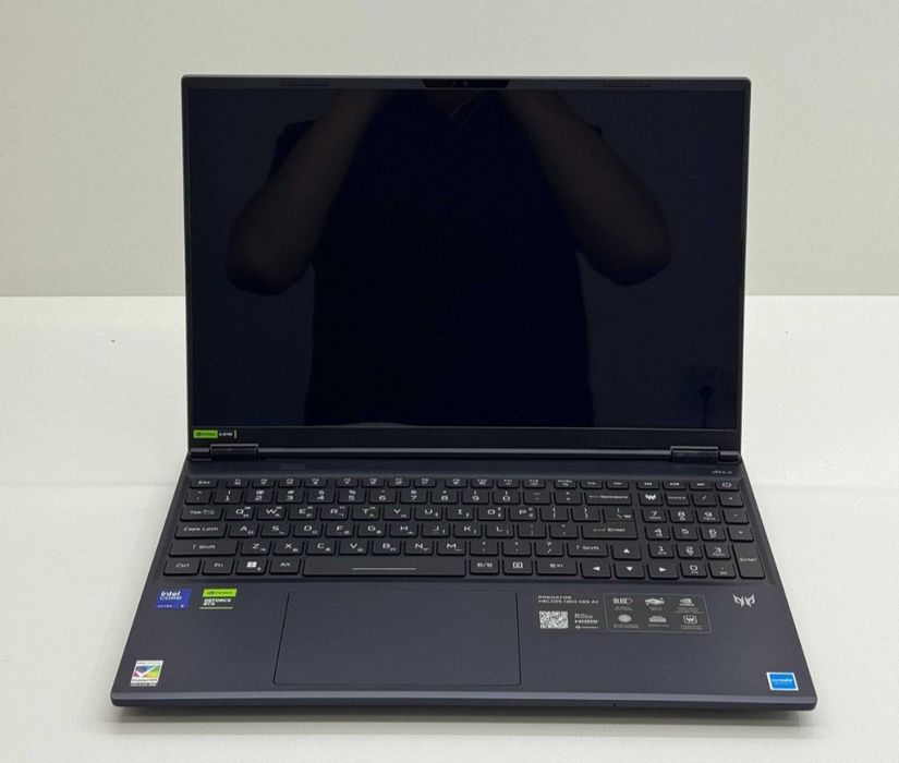 ACER PREDATOR 16S Ultra 9-275HX/32GB DDR5/1TB SSD/16 wuxga oled 240hz
