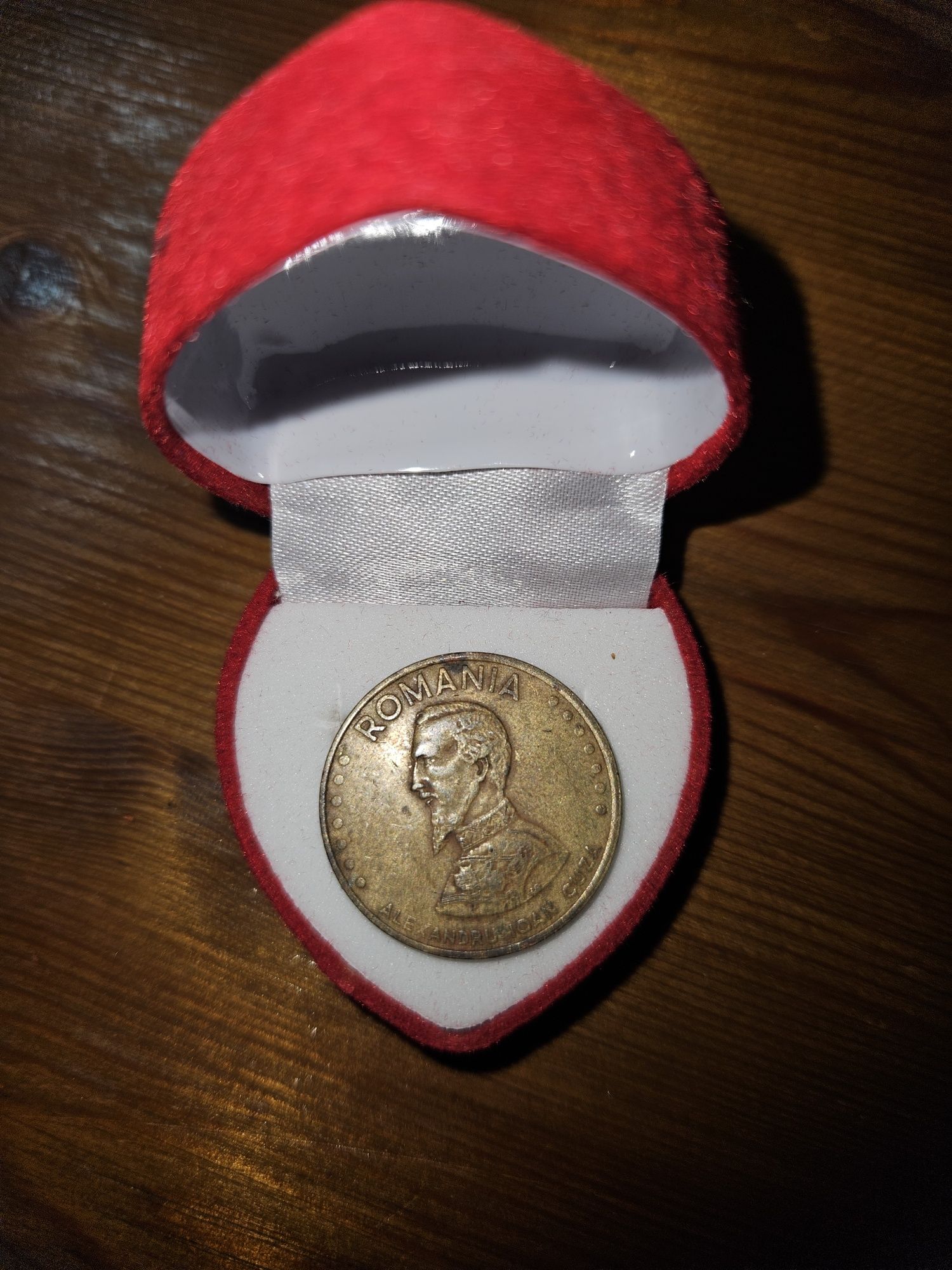 Vând monedă 50 lei 1993 A.I. Cuza
