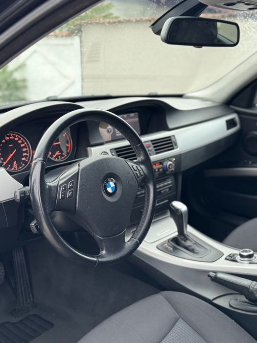 Bmw E91 320D 2010 177cp E5 Automat/Navi CIC/Bi-Xenon