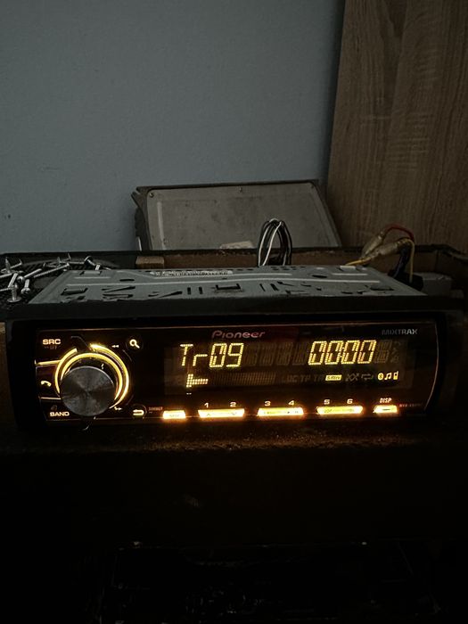 Радио Pioneer MVH-X560BT
