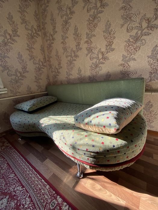 диван бутерброд