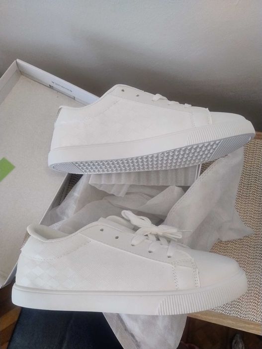 Adidași , încălțăminte dama  sport, relaxare