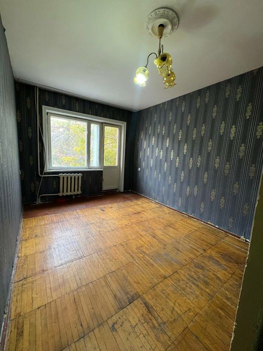 Продажа 1 комнатная квартира Кирпич Спутник 4 Студия