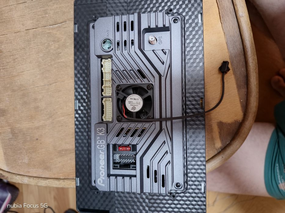 Продам магнитолу