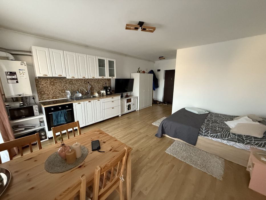 Garsoniera de închiriat