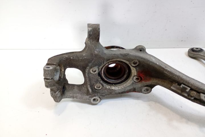 Fuzeta dreapta 8K0407258G Audi A5 8T seria