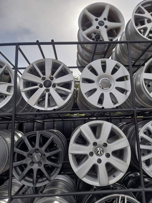 Vand jante aliaj  toate mărimile .