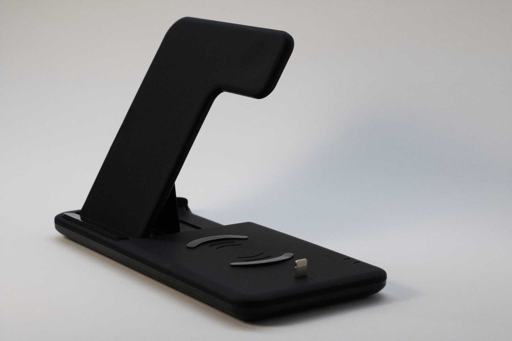 4в1 Безжично Зарядно | 2 Телефона, 1 Смарт-часовник, 1 Слушалки