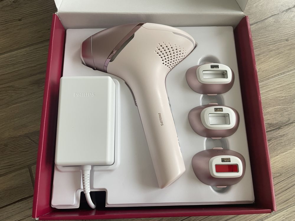 Epilator IPL Philips Lumea 9000 BRI958/00