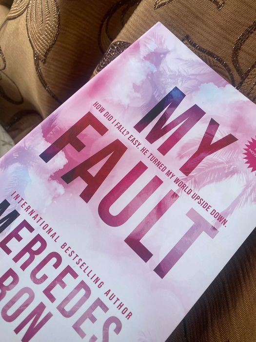 Книга на Английски език