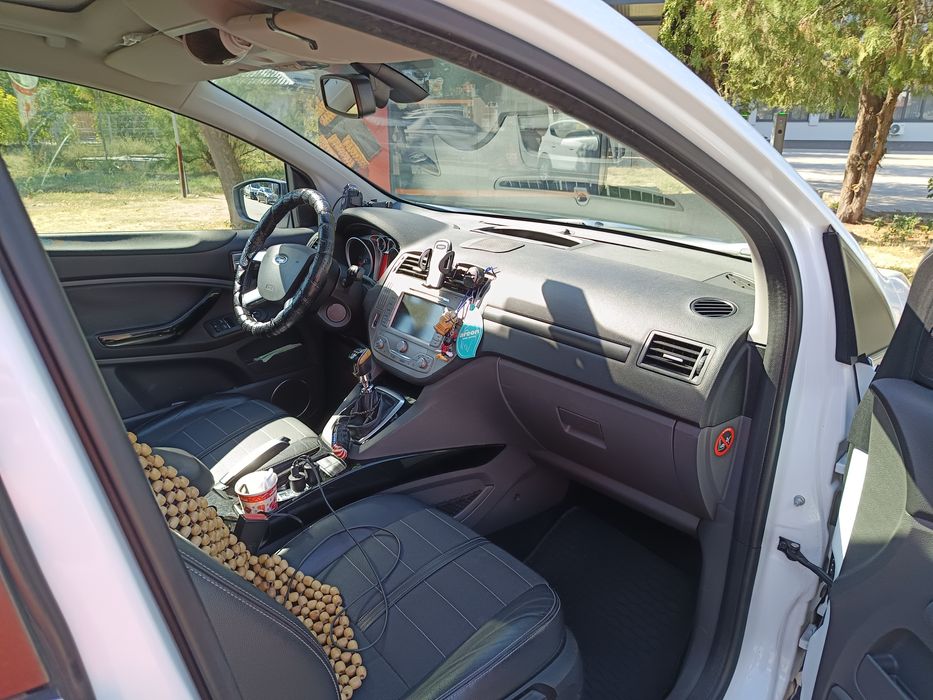 Vand Ford Kuga 2012, 180000