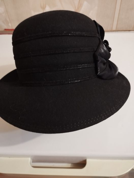 Дамская  фетровая шляпа