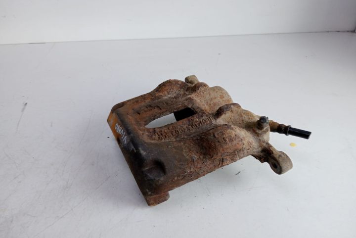 Etrier frana stanga fata Nissan Primastar prima generatie (facelift)