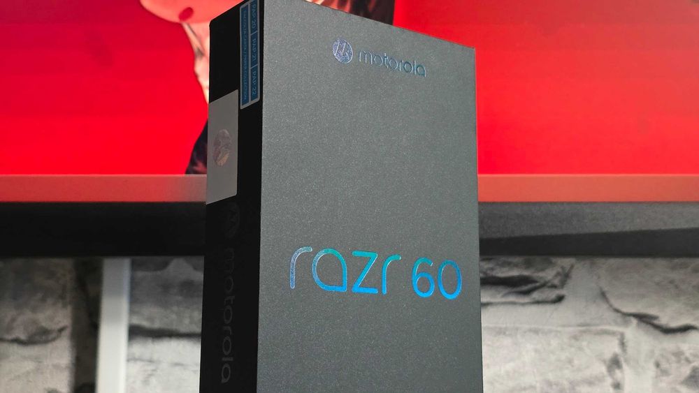 Нов, запечатан! Motorola Razr 60 256GB