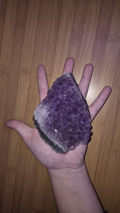 Парче от аметистова геода 

Бразилия, Геода, Аметист,