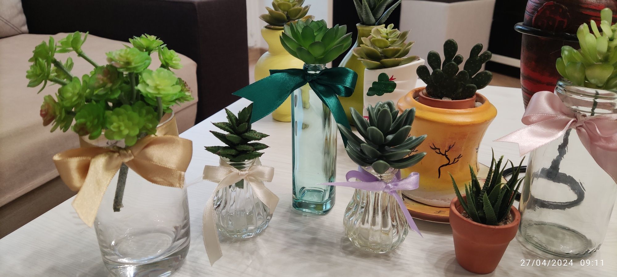 Vaze și recipiente decorative unicat pentru aranjamente florale divers
