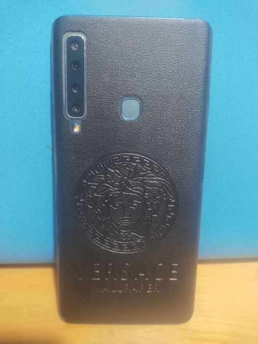 Продается Samsung A920F(Displey rabochiy)