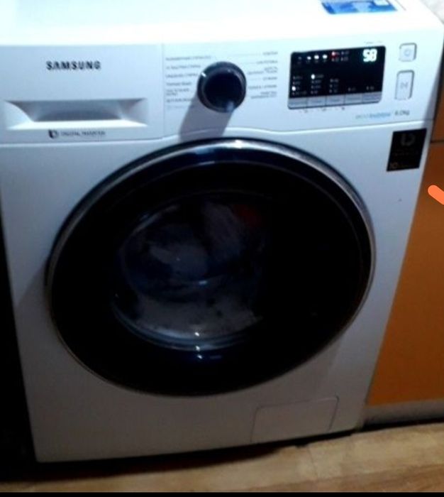 Продам стиральную машину Samsung+в подарок холодильник Nord