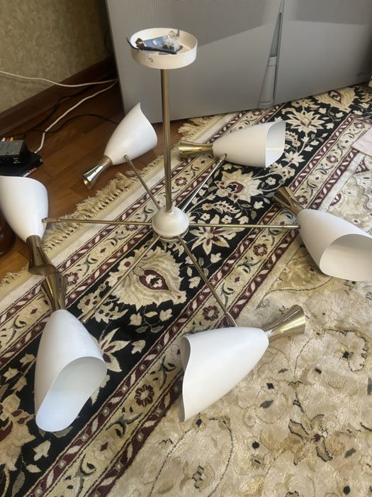 Продам люстру в хорошем состоянии