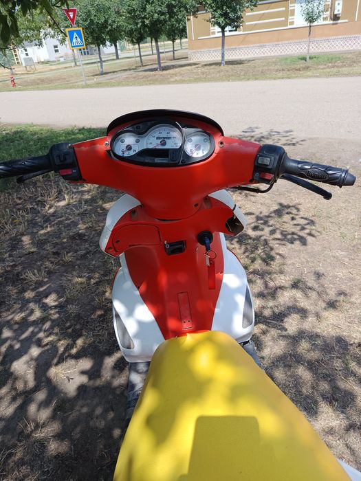 Vând scuter benelli 49 cc fără acte