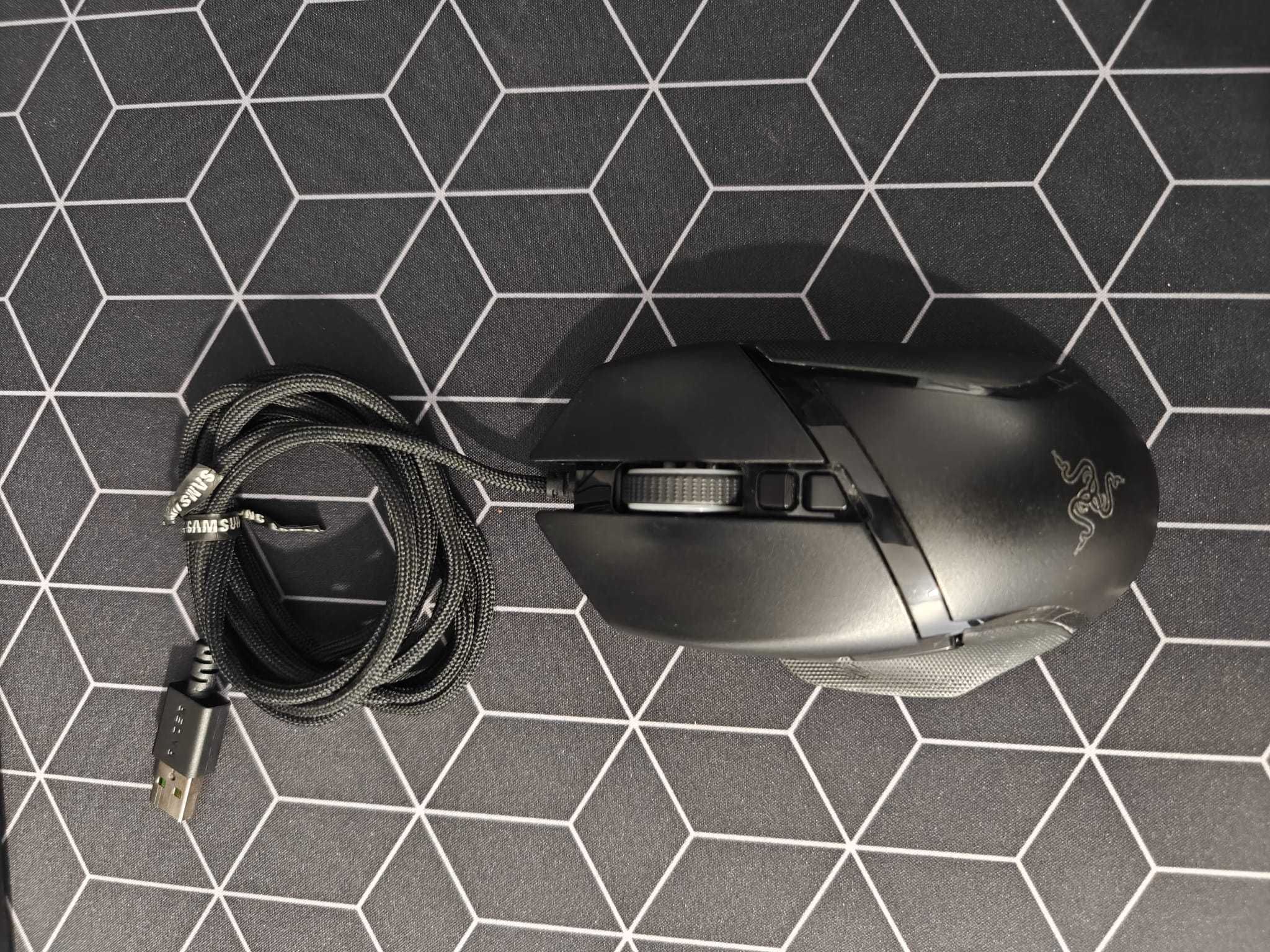 Mouse gaming Razer Basilisk V2, 20K DPI, iluminare Chroma RGB,
