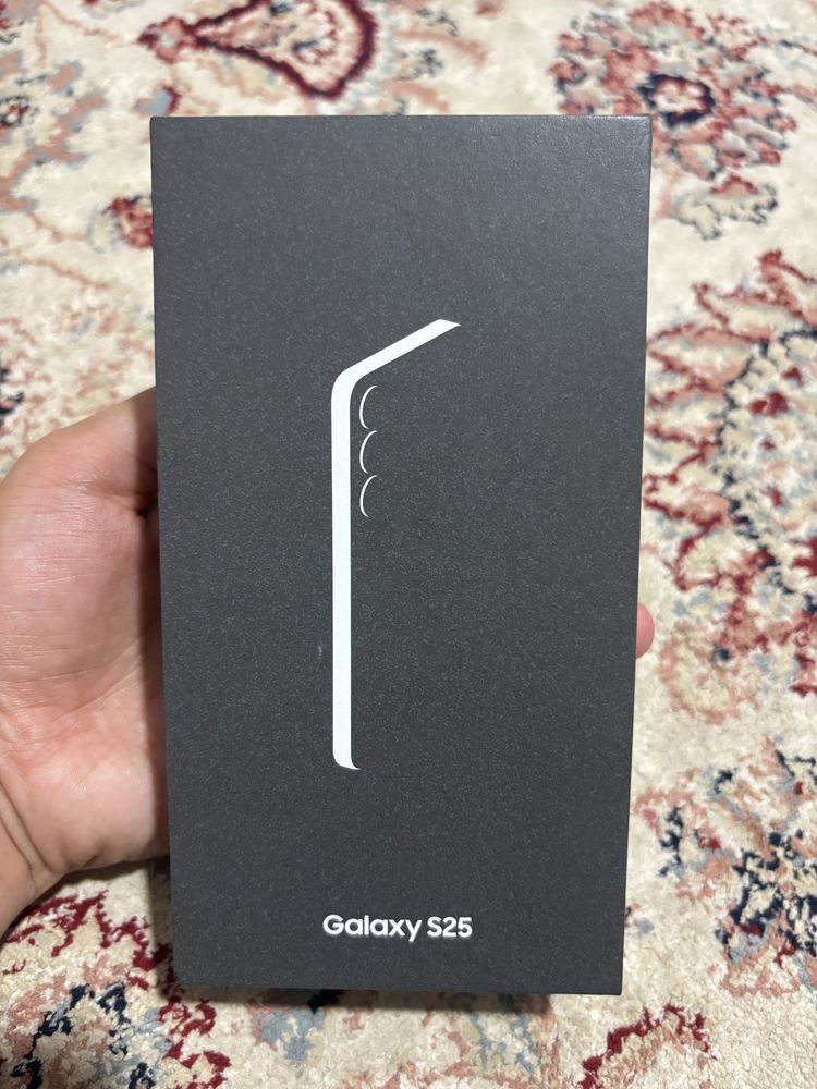 Продается Samsung Galaxy  S25