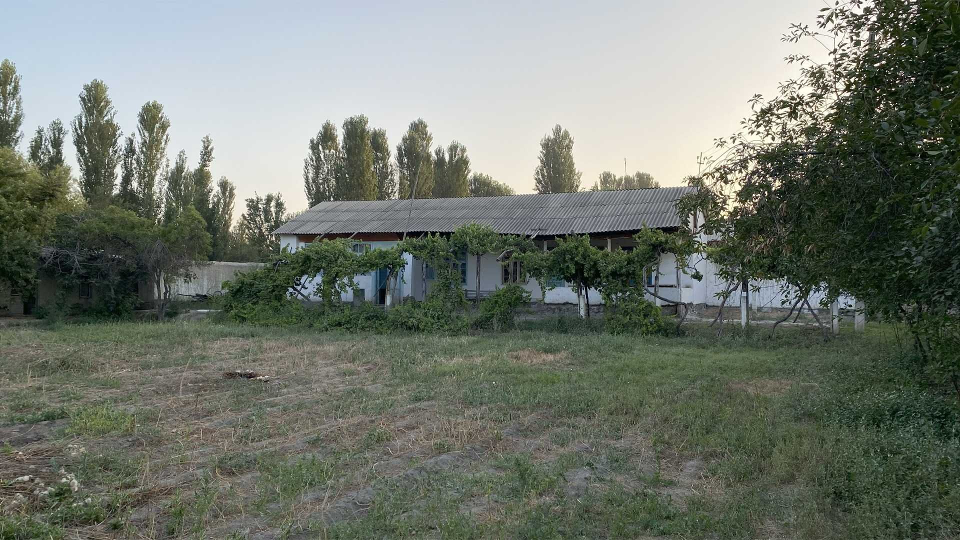 16 sotixli katta hovli, Rishton Avazboyda sotuvda!
