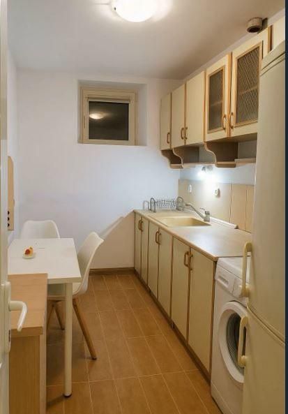 Двустаен апартамент в района на Център !