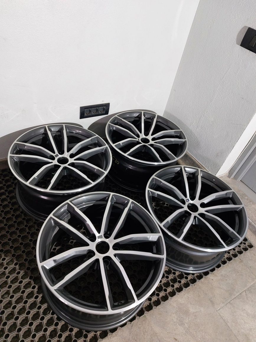 o janta / set jante 18 originale bmw seria 5 g30 g31 m pachet style m6