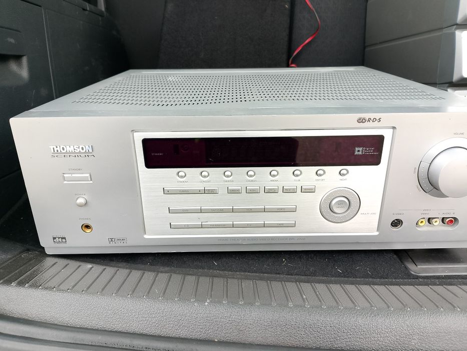 Combină muzicală plus stație