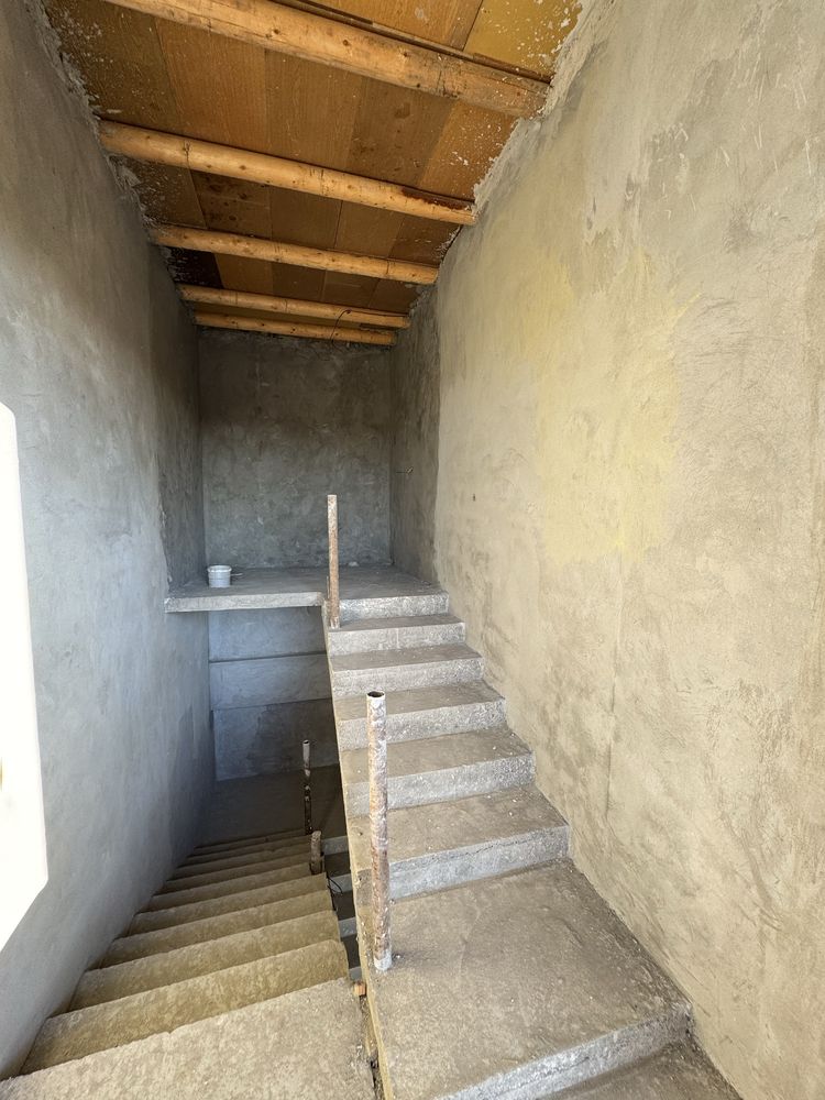 Srochna uchaska sotiladi karobka holatda
