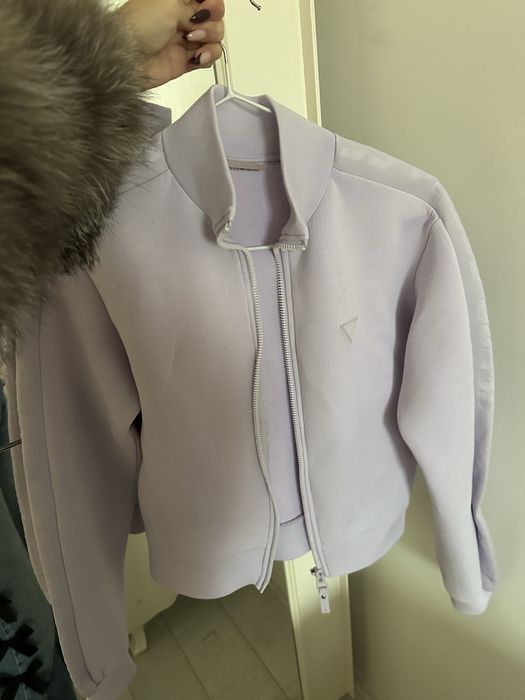 Суичърт на Guess