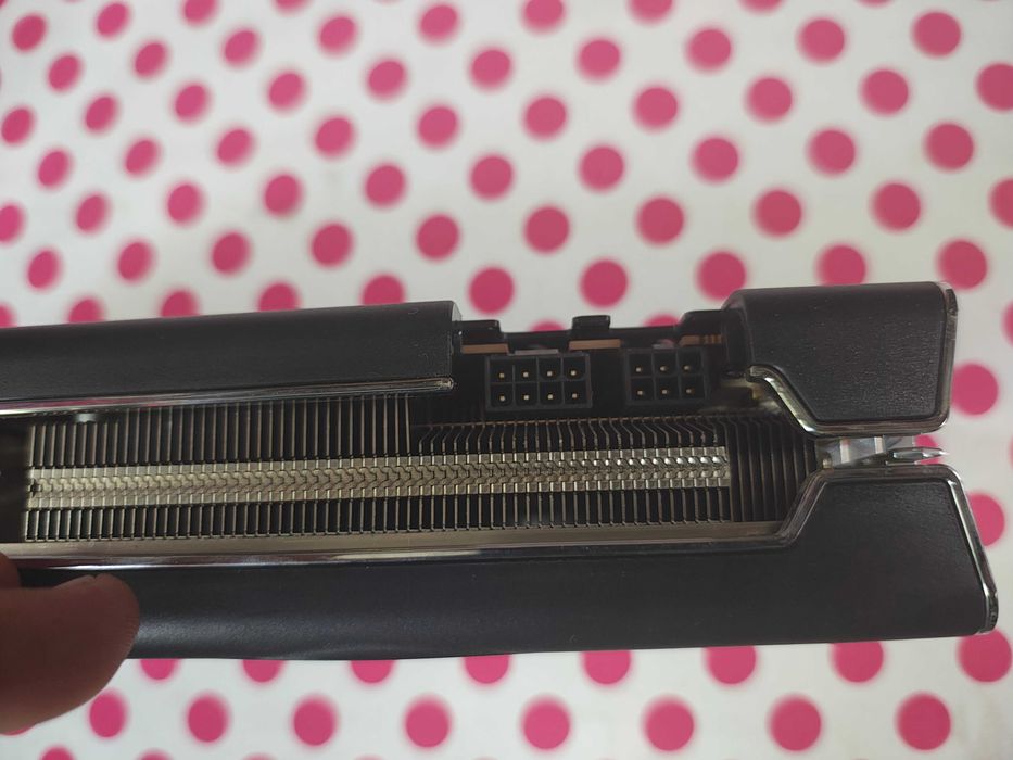 Placa video XFX Radeon RX 5700 XT THICC II 8GB GDDR6 256-bit.