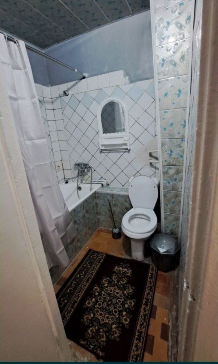 Уч тепа Фархадски базар 2хона